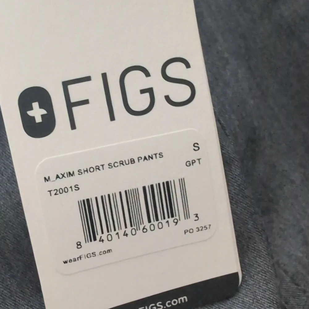 New Figs Men's Scrub Set